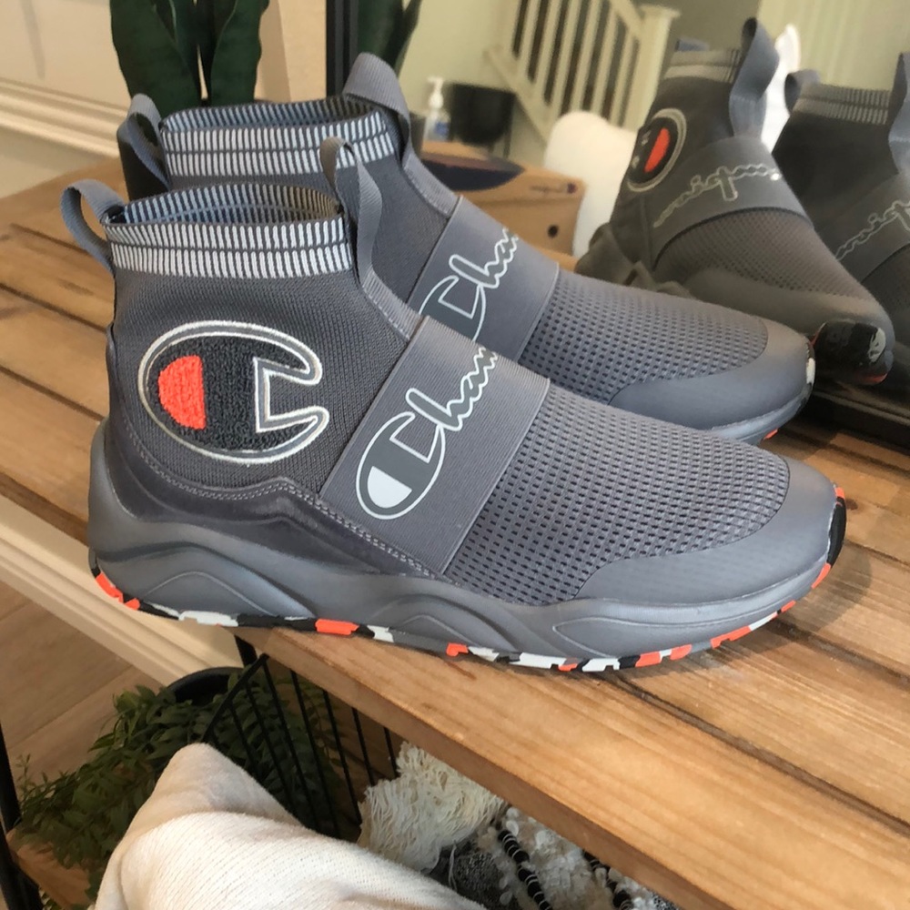 Champion Rally Pro Mens size 11